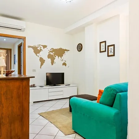 Guesthost - Borgo Pinti Cozy Flat 아파트