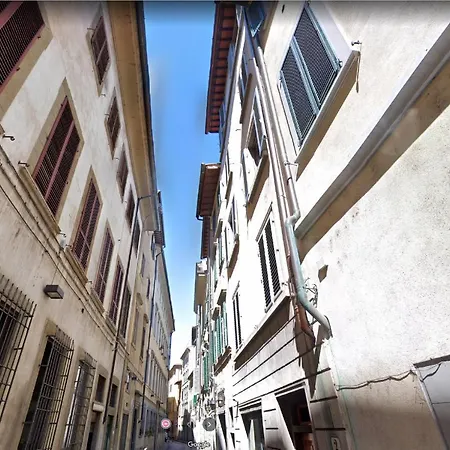 Guesthost - Borgo Pinti Cozy Flat * Florence